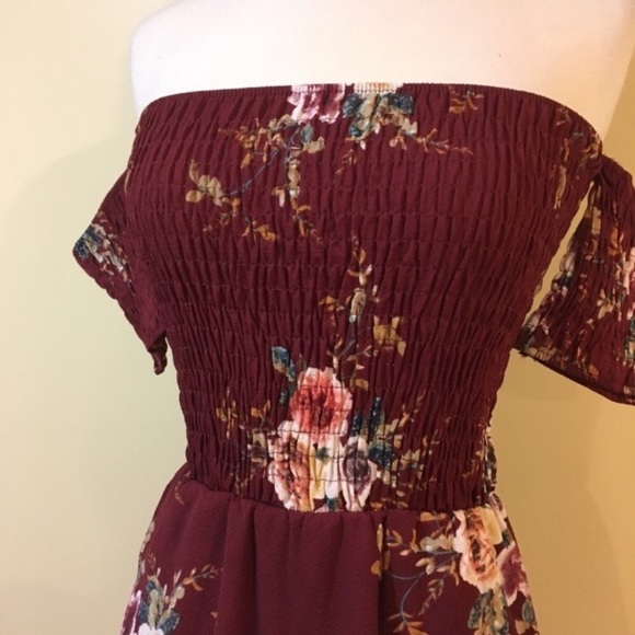 💥 CLEARANCE Off Shoulder Smocked Floral Dress - Picture 8 of 8